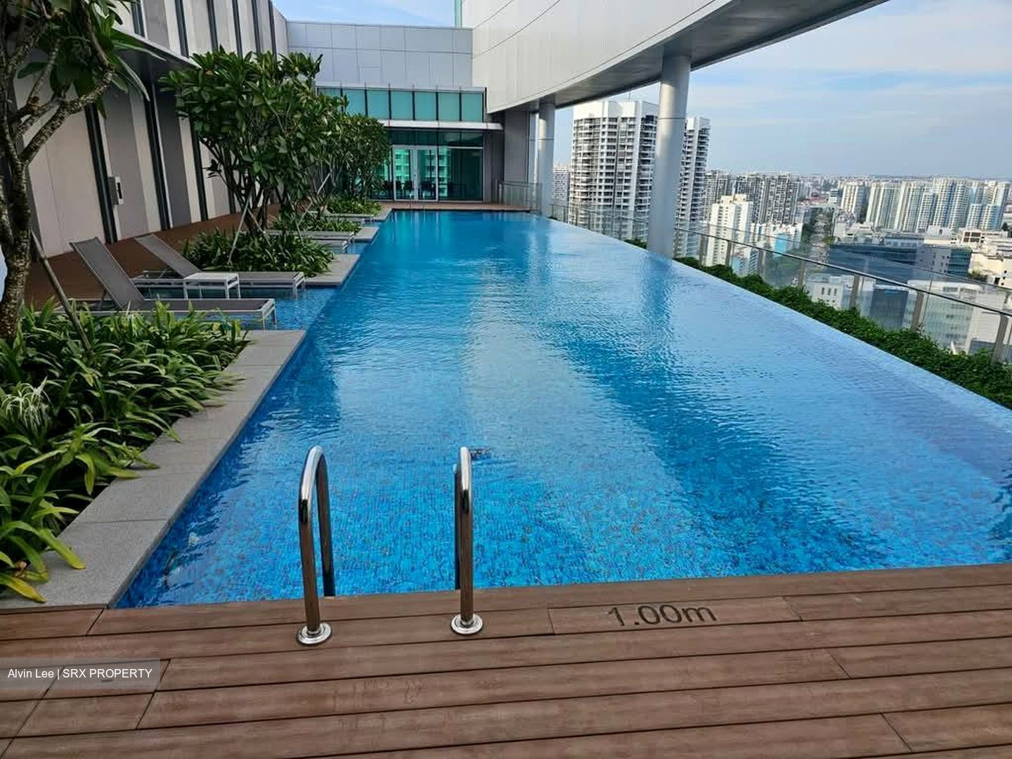 Arc 380 (D8), Office #593425031